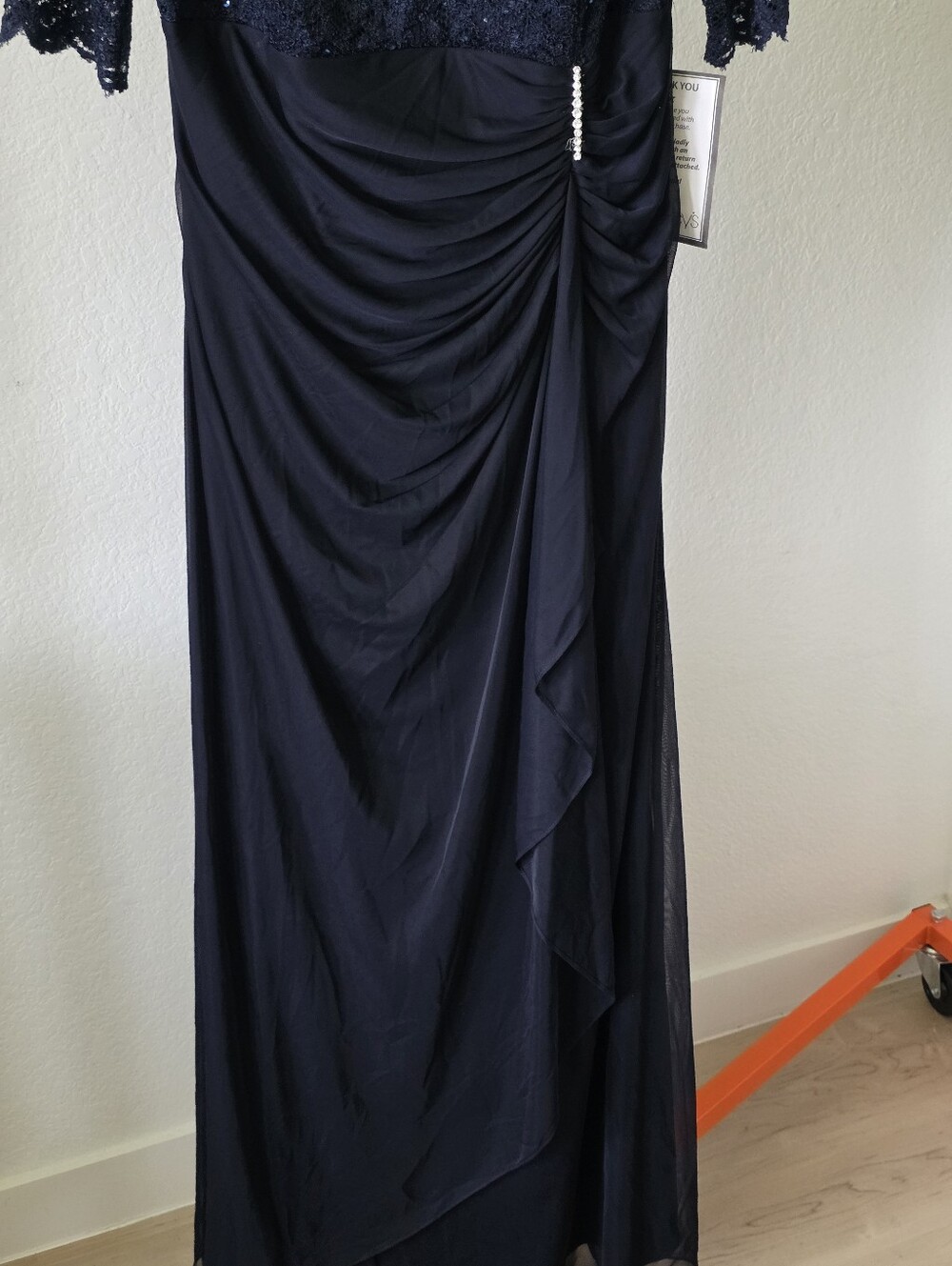Betsy & Adam NWT Navy Sequin Lace Ruched Formal Gown Plus Size 14W $189 - Picture 5 of 12